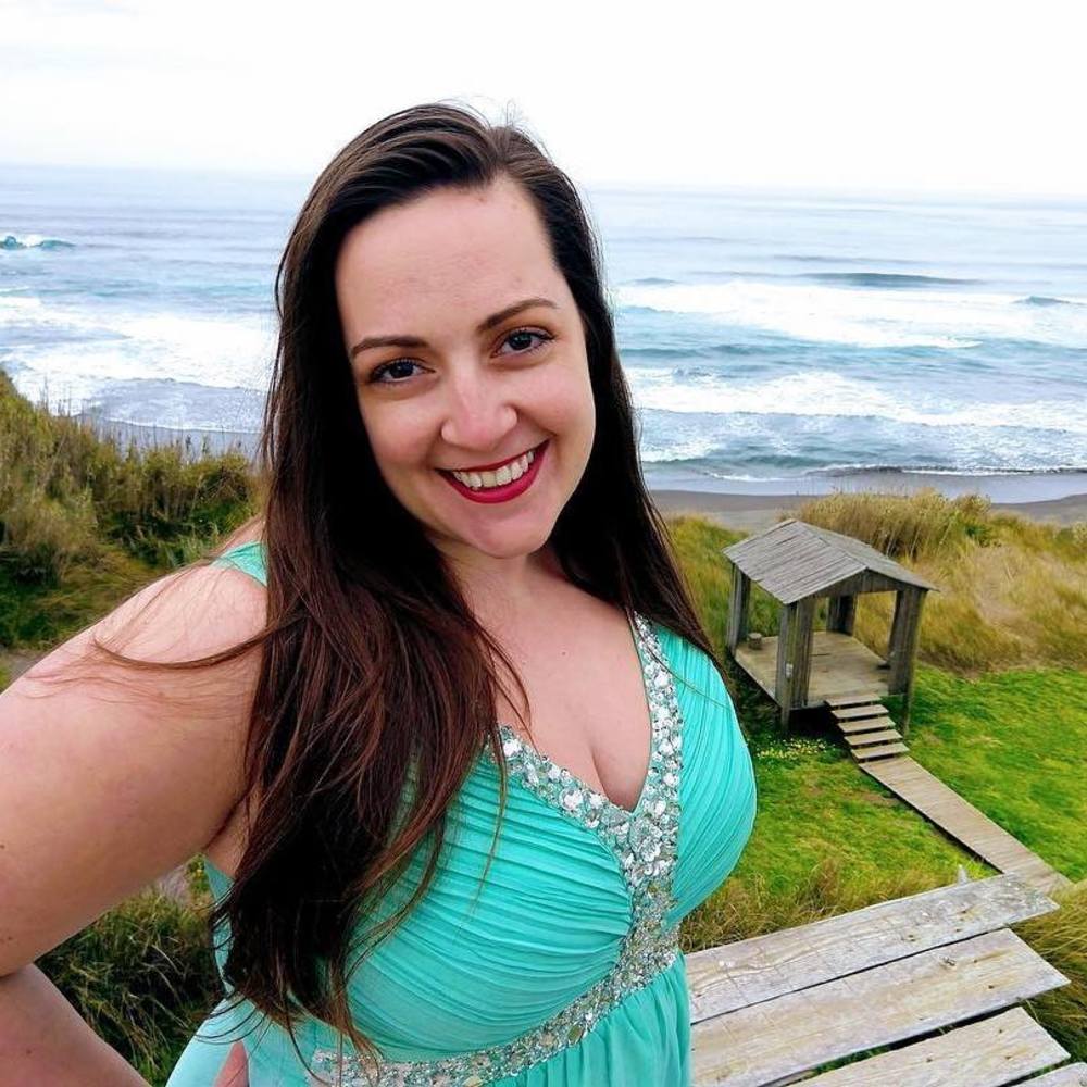 Meet your Posher, Kelli